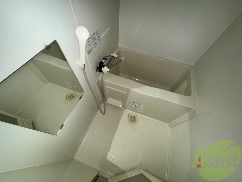 バス・シャワールーム　お風呂になります。一日の疲れを癒してくださいね。