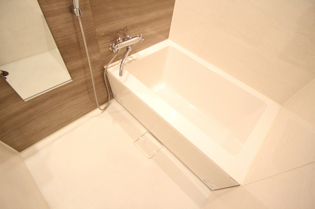 バス・シャワールーム　※別室の参考写真です。