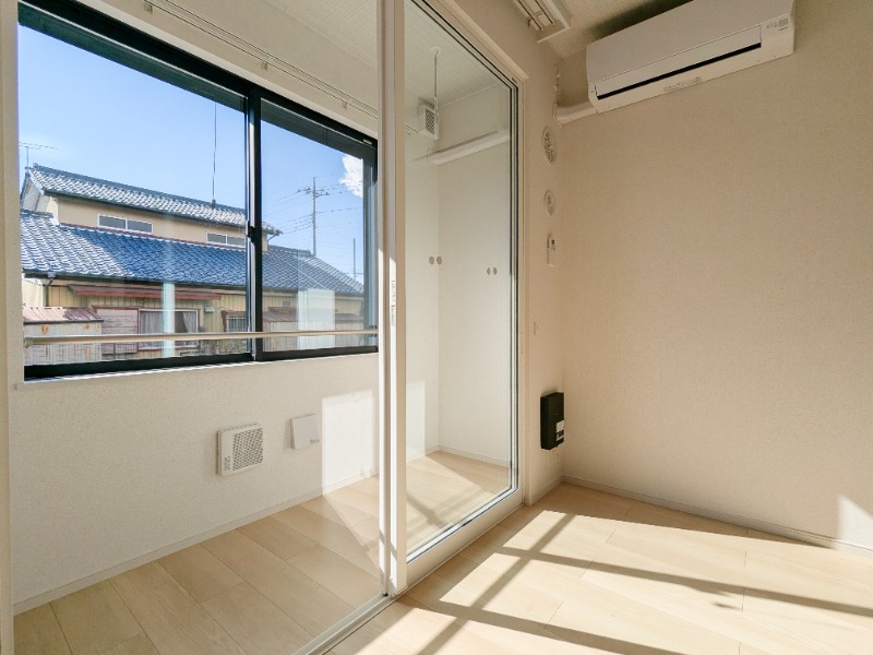 バルコニー　図面と現状に相違がある場合には現状を優先