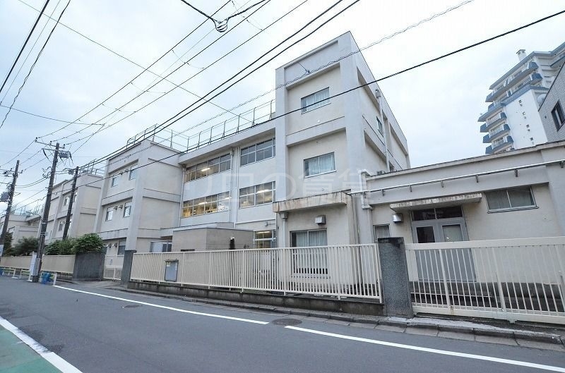 小学校　六郷小学校（小学校）まで1671m