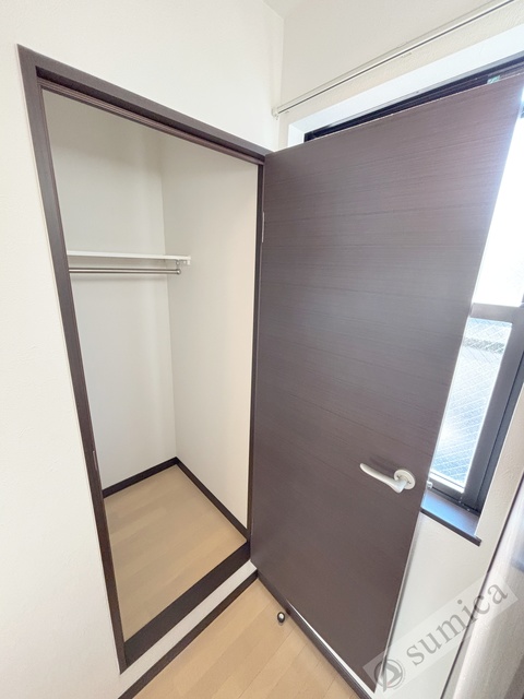 収納　高さもあるクローゼット♪使い勝手間違いなし．．．