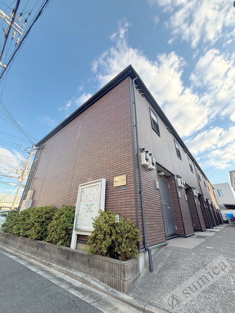 建物外観　スタイリッシュな建物です＾＾