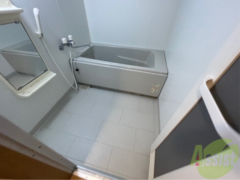 バス・シャワールーム　お風呂です。ゆっくりお風呂につかるのも体に良いですね～