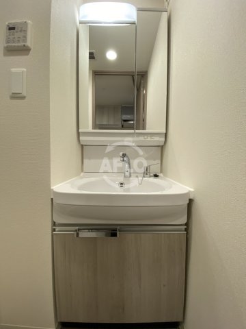 洗面設備　プレサンス福島ミッドエル　独立洗面台