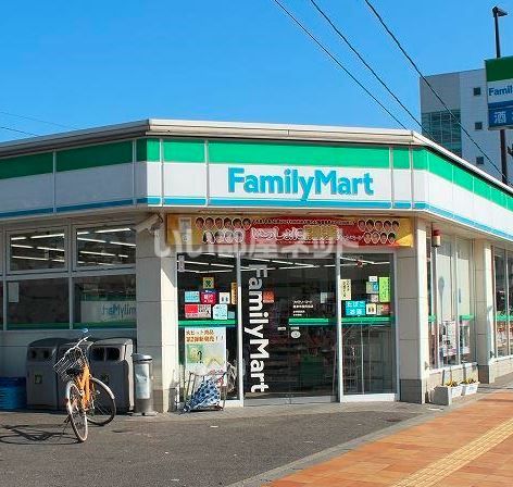 コンビニ　ファミリーマート 唐津市役所前店（コンビニ）まで1133m