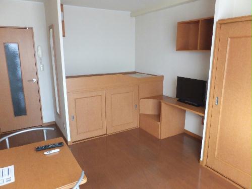 居室・リビング　お部屋によって、テレビの大きさは異なります。