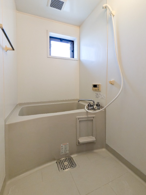 バス・シャワールーム　図面と現状に相違がある場合には現状を優先