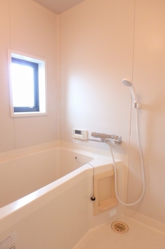 バス・シャワールーム　別系統のお部屋になります。現状を優先します。