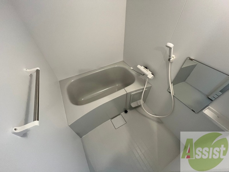 バス・シャワールーム　お風呂になります。一日の疲れを癒してくださいね。