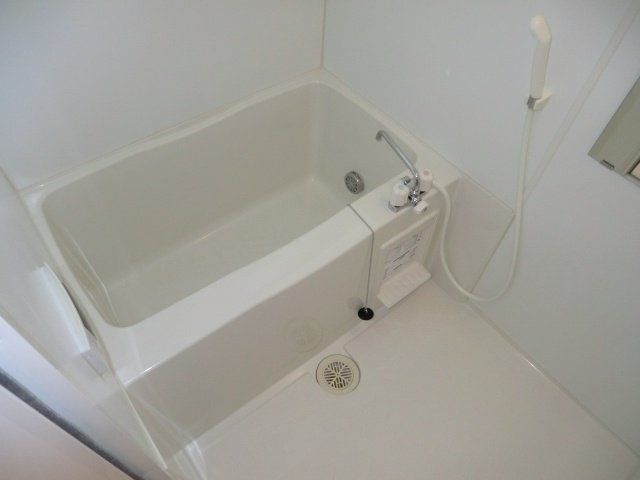 バス・シャワールーム　追い焚きバス