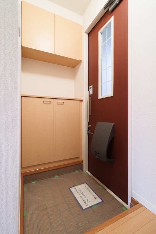 玄関　図面と現状に相違がある場合には現状を優先