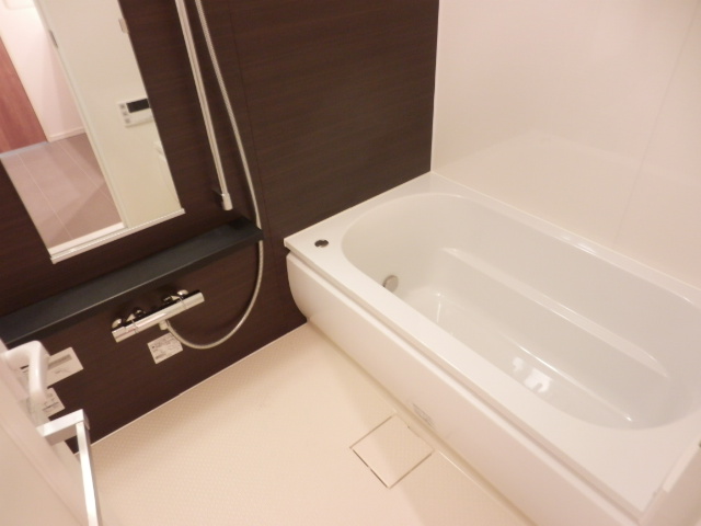 バス・シャワールーム　参考写真