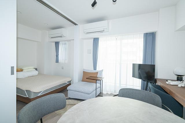 居室・リビング　家具家電付きです　退去時に要撤去となります。