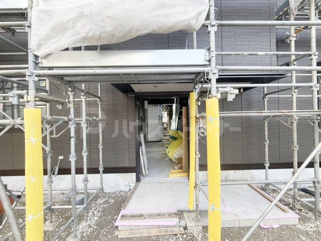 エントランス　駐車場