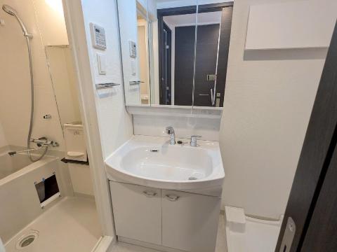 洗面設備　洗髪洗面化粧台