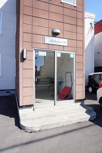 エントランス　エントランス