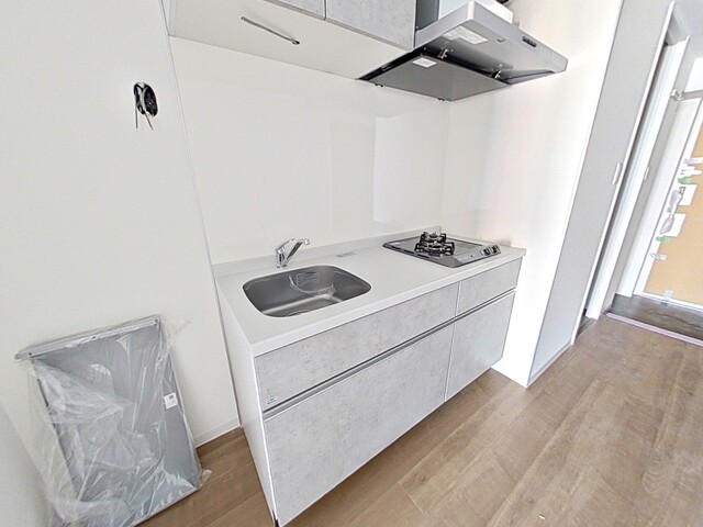 キッチン　建築中の２０３号写真