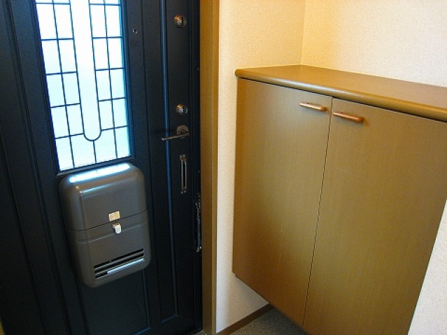 玄関　同物件別号室