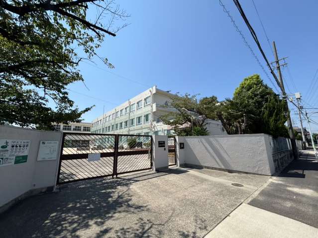 小学校　八社小学校トワイライトスクール（小学校）まで182m