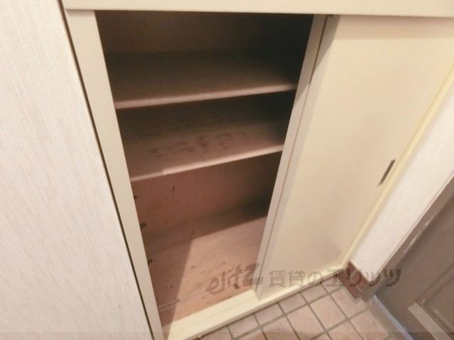 その他設備　下駄箱