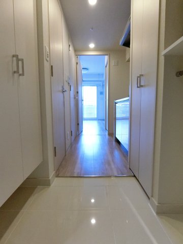 玄関　詳細は、RISUMO江坂本店までお問合せください♪