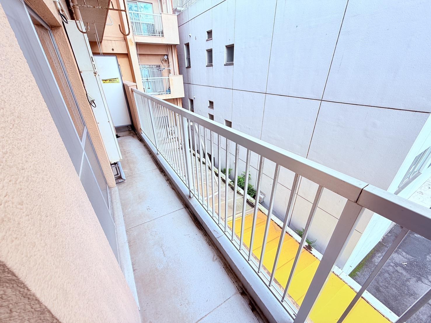 バルコニー　ベランダ