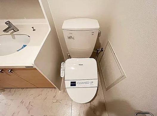 トイレ　同タイプ部屋　参考写真です