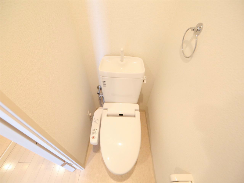トイレ　温水洗浄便暖房座付トイレ
