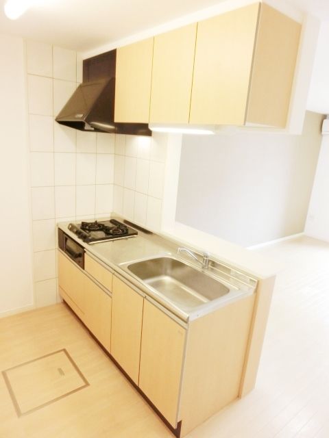 キッチン　人気の対面カウンターキッチンです