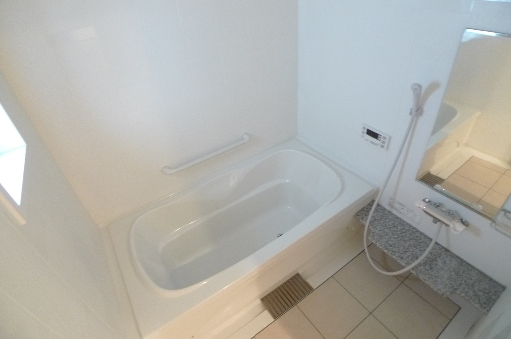 バス・シャワールーム　写真は別号室