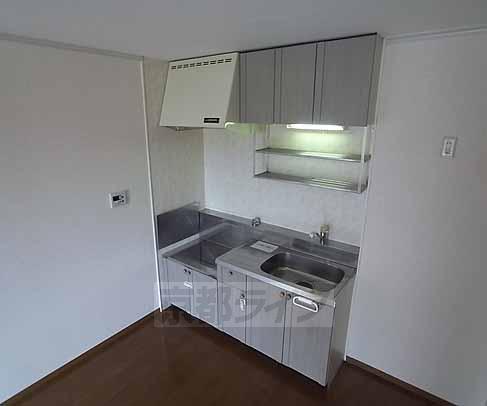 キッチン　２口コンロ設置可能です。