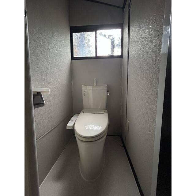 トイレ　ウォシュレット付きトイレ