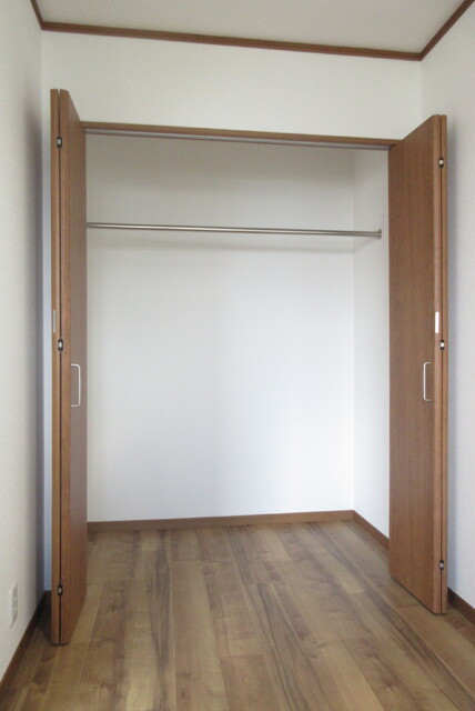 収納　洋室収納