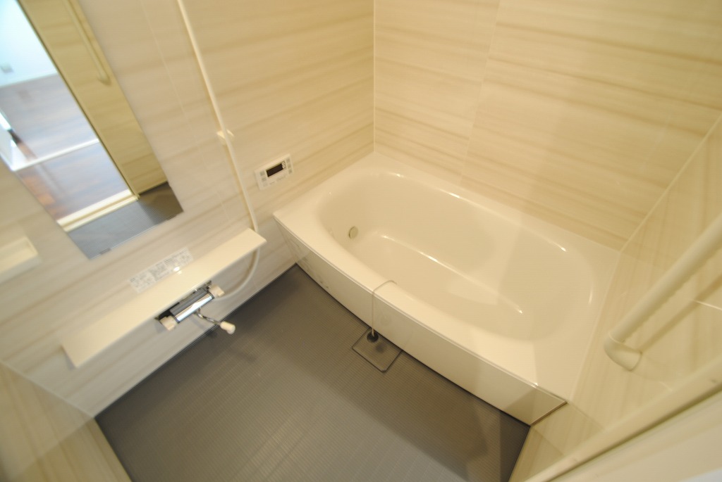 バス・シャワールーム　内装イメージ：同物件別室