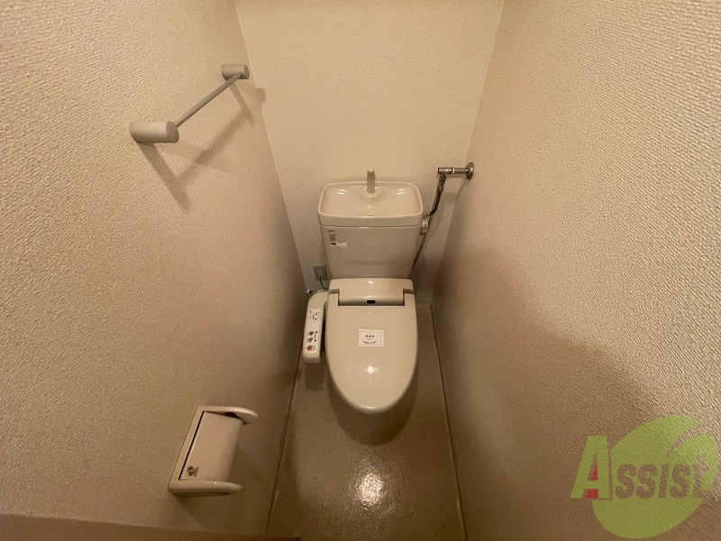 トイレ　ウォシュレット機能がついたトイレ。安心して使用できますね。