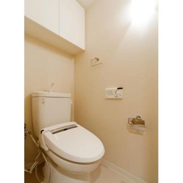 トイレ　※写真は同タイプ住戸です。