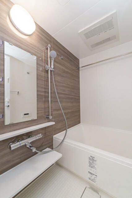 バス・シャワールーム　バス