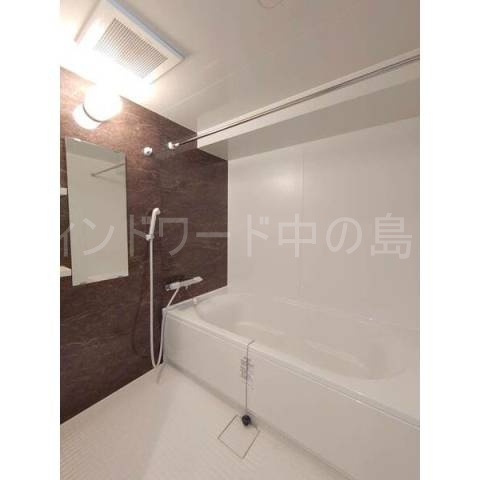 バス・シャワールーム　詳細は、ウィンドワード中の島店までご相談下さい。