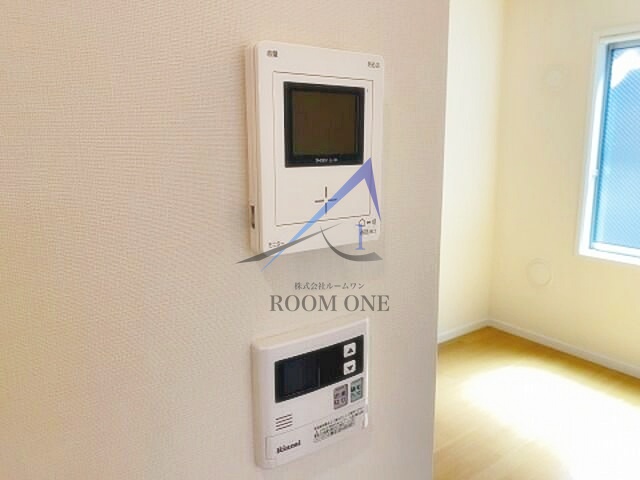セキュリティ　モニター付きインターホンです。