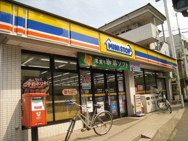 コンビニ　ミニストップ（コンビニ）まで413m
