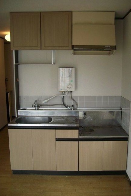 キッチン　※他の号室写真になります。