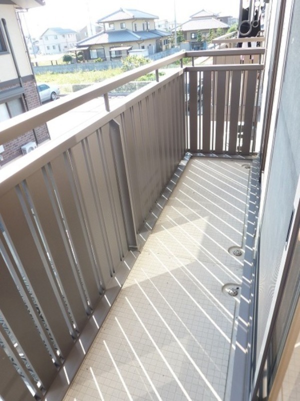 バルコニー　図面と現状に相違がある場合には現状を優先