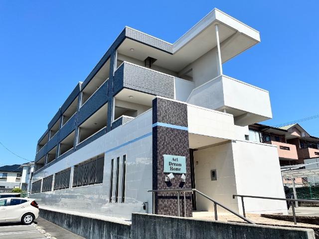 建物外観　外観写真（昼）