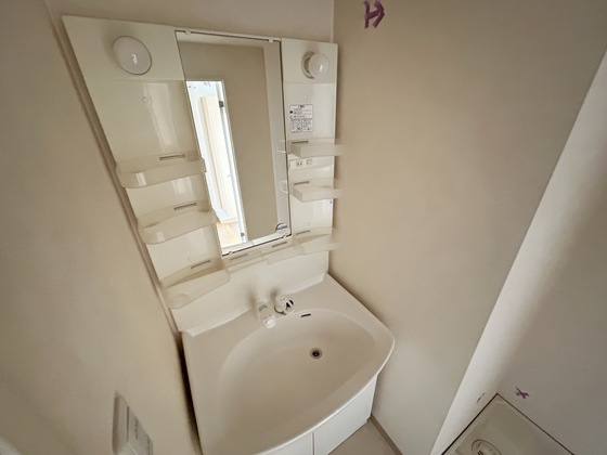 洗面設備　※別部屋の写真です