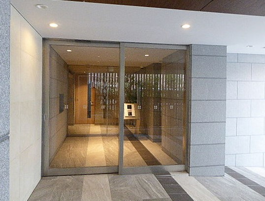 エントランス　エントランス