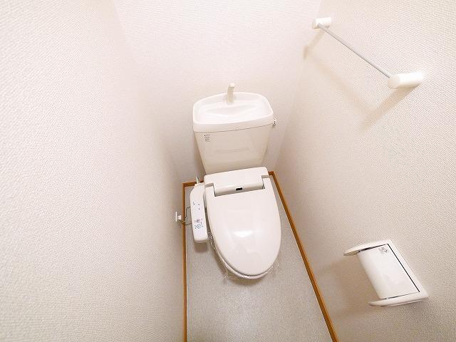 トイレ　コンパクトで使いやすいトイレです