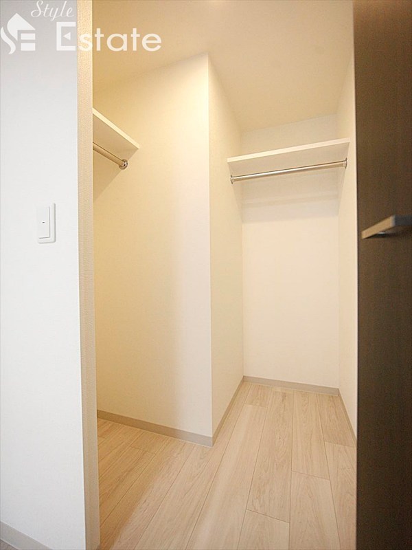 収納　ウォークインクローゼット