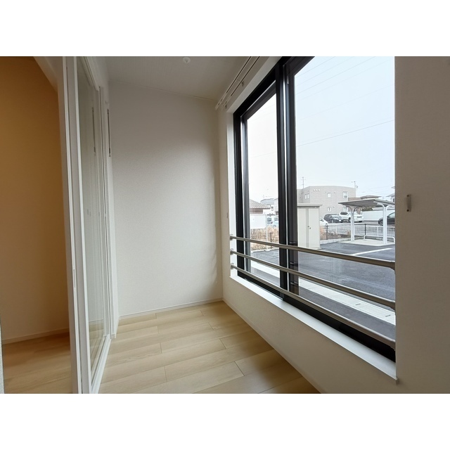 バルコニー　※サンルームタイプ