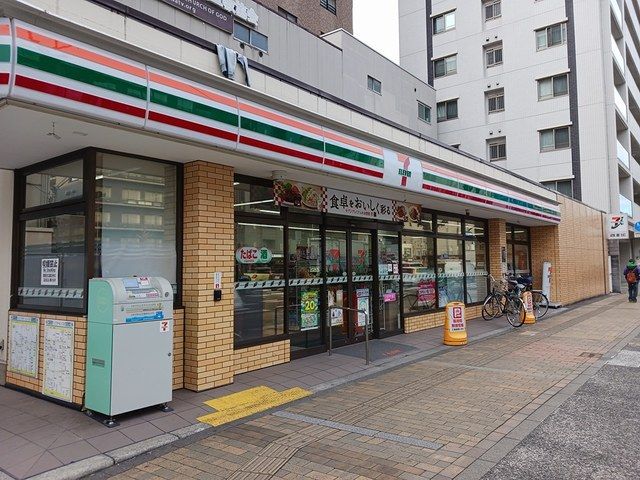 コンビニ　セブンイレブン　烏丸五条店（コンビニ）まで153m