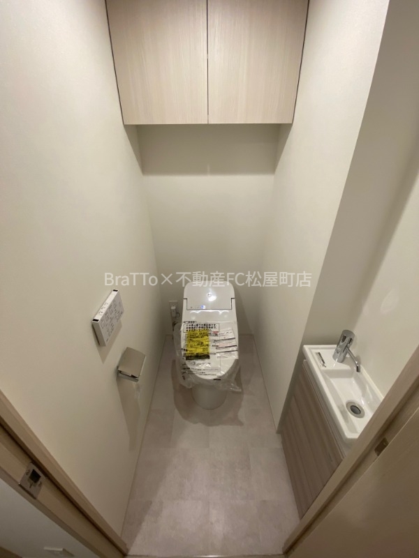 トイレ　トイレ（ウォシュレット付き）